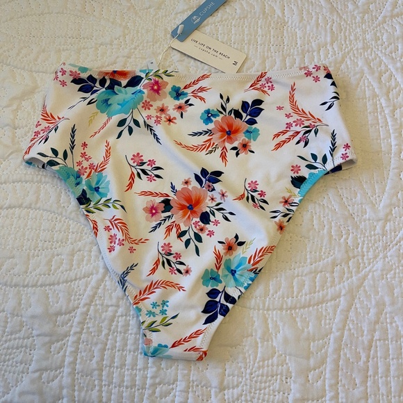 NWT Cupshe Swim Bottoms Floral size M - Picture 3 of 8